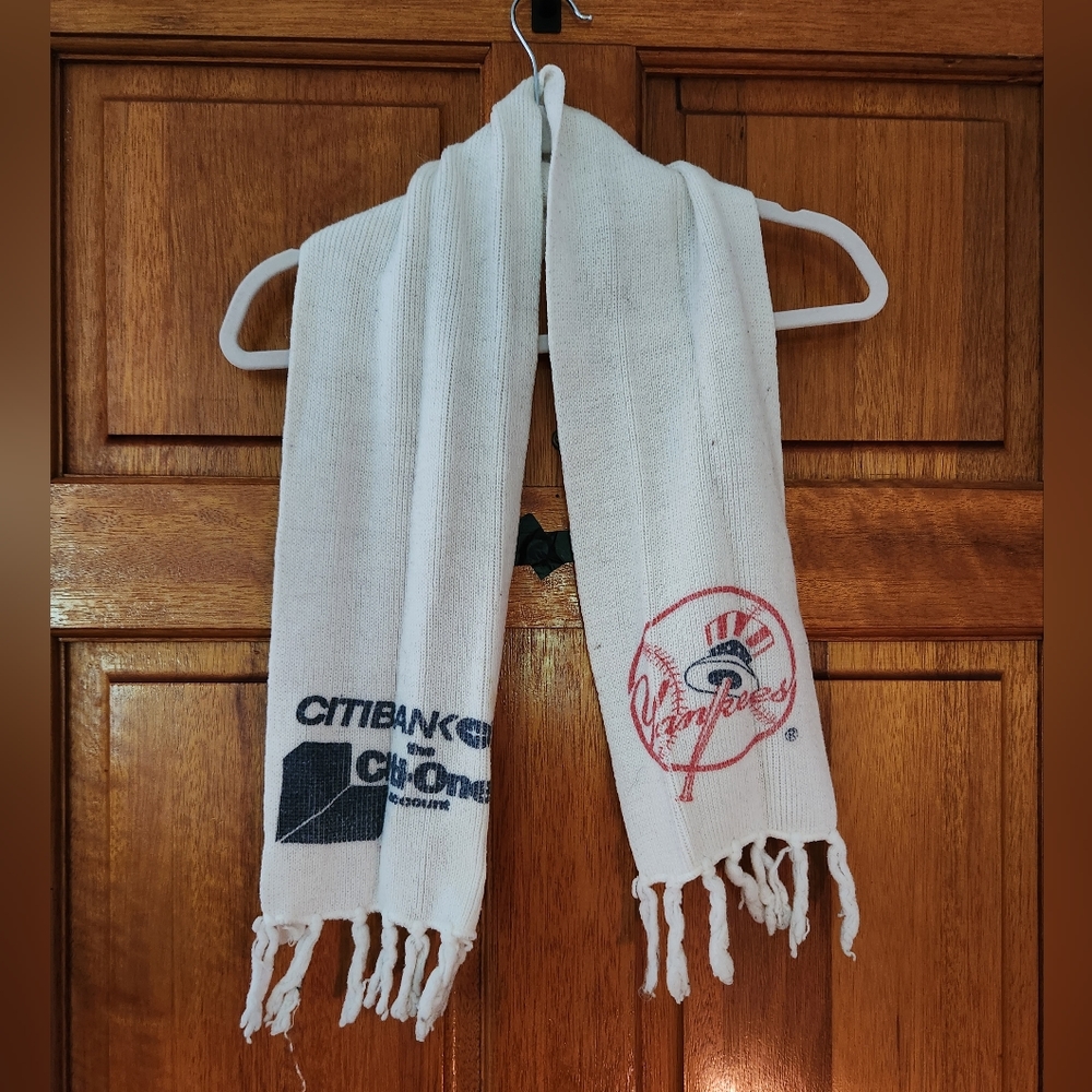 Vintage Yankees Scarf ⚾️ offer ⚾️